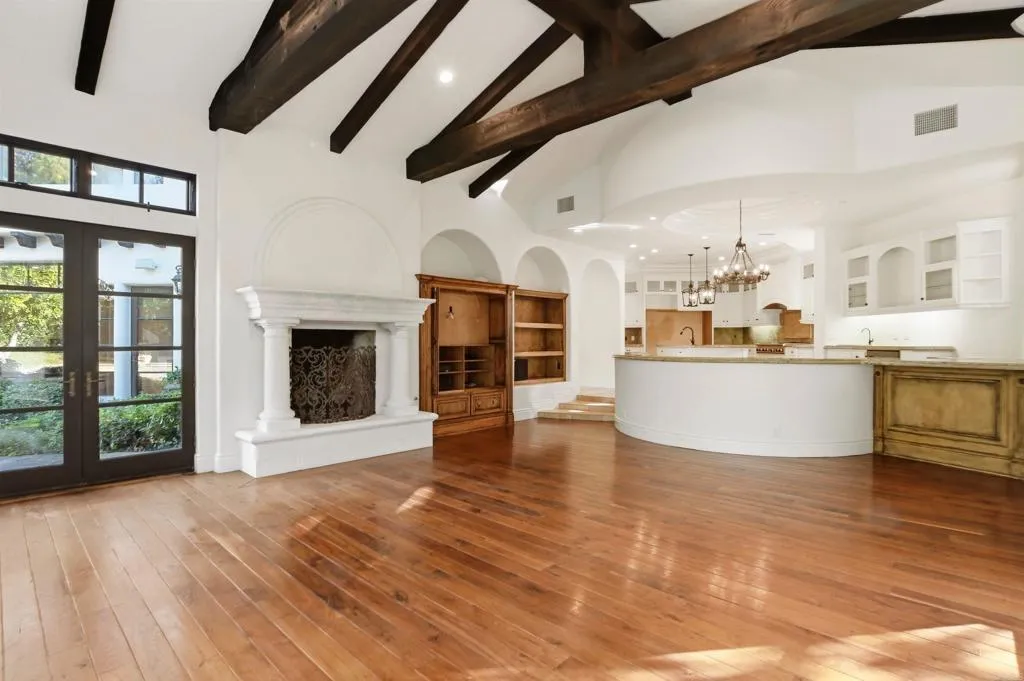 https://cdn.realtyfeed.com/cdn/127/306686518/8d4c09624ed05487af79dc7e9a119326.webp