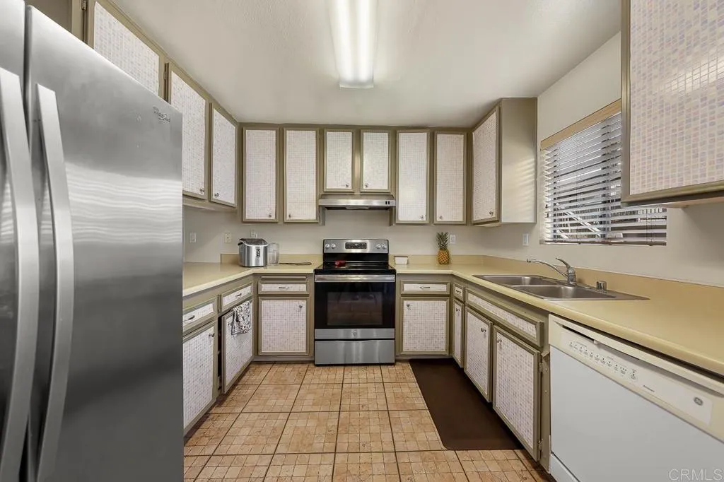 Photo #8: PTP2602621 Listing: Photo #8