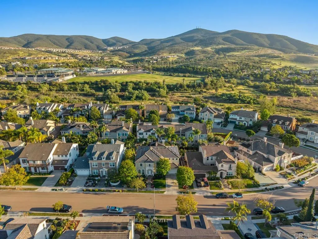 https://cdn.realtyfeed.com/cdn/127/306686648/07d52ccbafb645f801aec491bf9b5cfb.webp