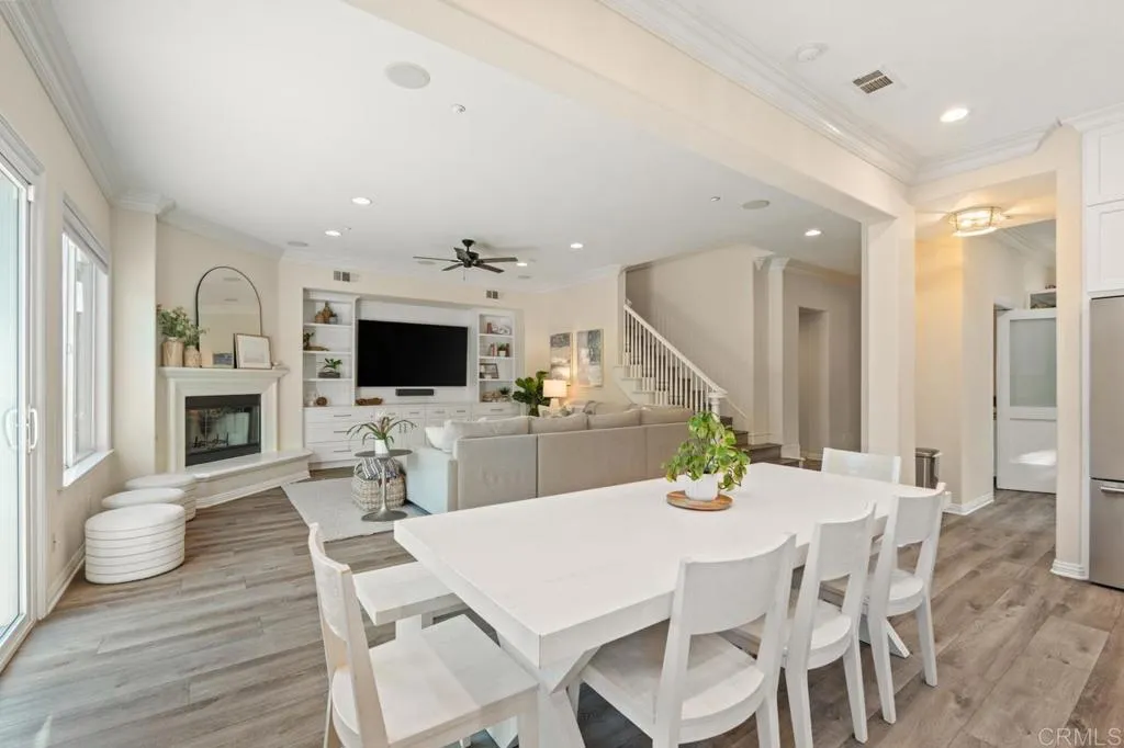 https://cdn.realtyfeed.com/cdn/127/306686648/1b84cfc42ad0239497538bb3c404a897.webp