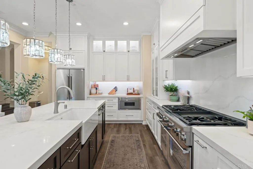 https://cdn.realtyfeed.com/cdn/127/306686648/60c3de7d24219e56918c9263f5302ce6.webp