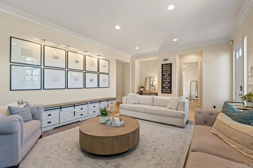 https://cdn.realtyfeed.com/cdn/127/306686648/82e1a920f201b5fb141e08bad469a122.webp