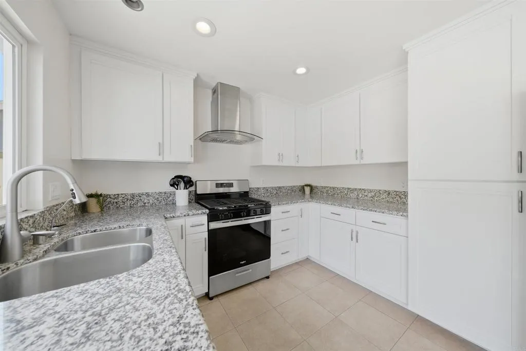 https://cdn.realtyfeed.com/cdn/127/306686651/08c138d9eda3f60b234144ffa8f9500e.webp