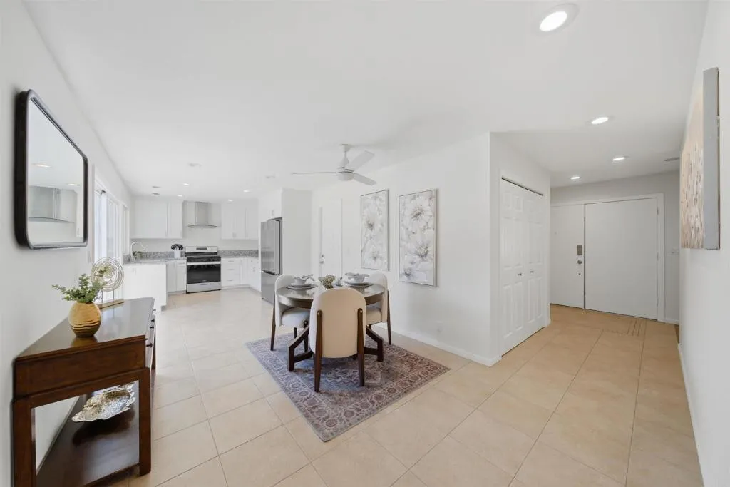 https://cdn.realtyfeed.com/cdn/127/306686651/d915ab39786fb1a04b483d75c42258a7.webp