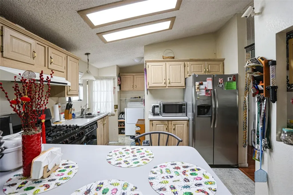 7887 Lampson UNIT 100, Garden Grove, CA, 92841