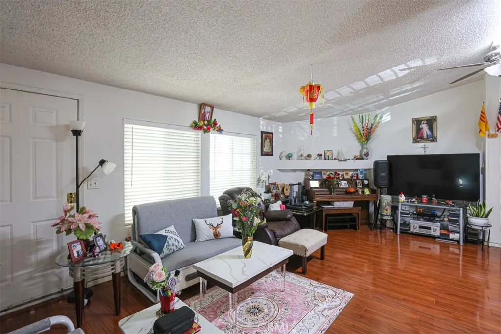 7887 Lampson UNIT 100, Garden Grove, CA, 92841