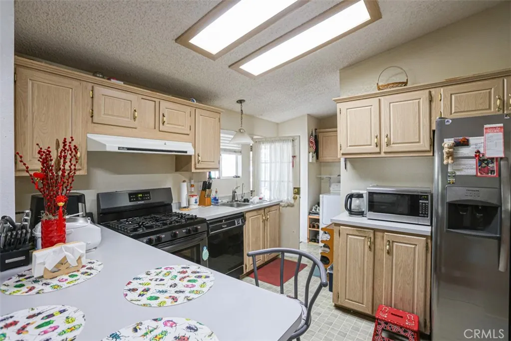 7887 Lampson UNIT 100, Garden Grove, CA, 92841