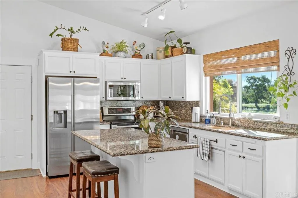 https://cdn.realtyfeed.com/cdn/127/306686772/76ce9efe643a6d83da60a953512ae38d.webp