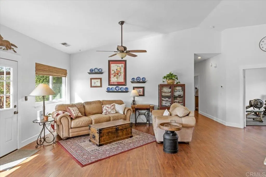 https://cdn.realtyfeed.com/cdn/127/306686772/c4ea22d0a3b729a944e538d4d6e96c9b.webp