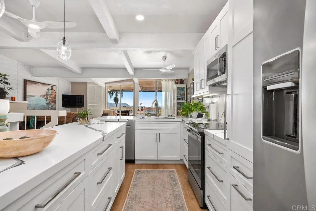 https://cdn.realtyfeed.com/cdn/127/306686806/32f192f2b507878c90dcbe043dff90c4.webp