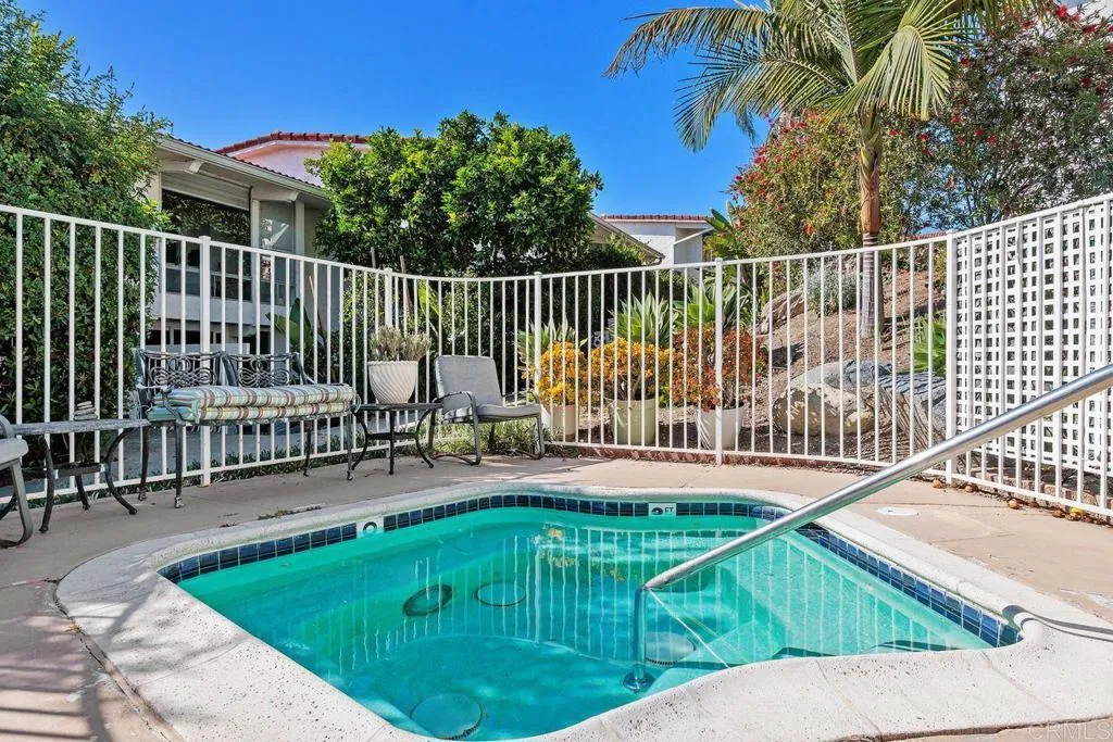 https://cdn.realtyfeed.com/cdn/127/306686806/5e645e3a4af981278e5520875ce8613a.webp