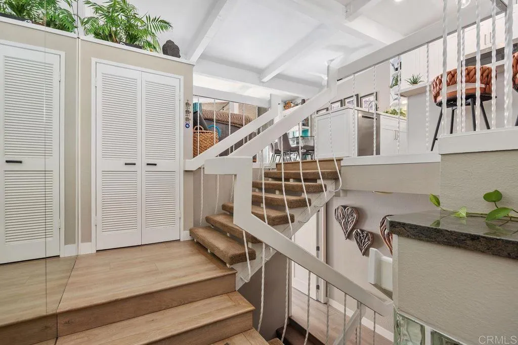 https://cdn.realtyfeed.com/cdn/127/306686806/8b1f1073695fcbb0338aae722c4ffb9e.webp