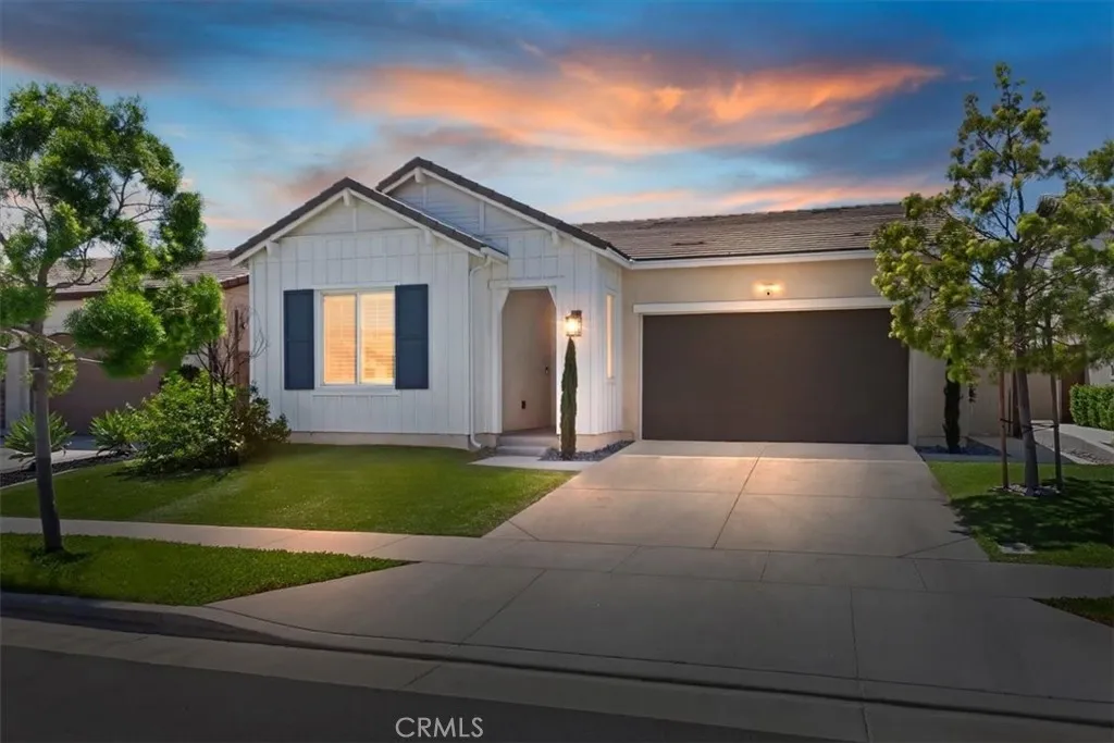 Corona, CA 92883