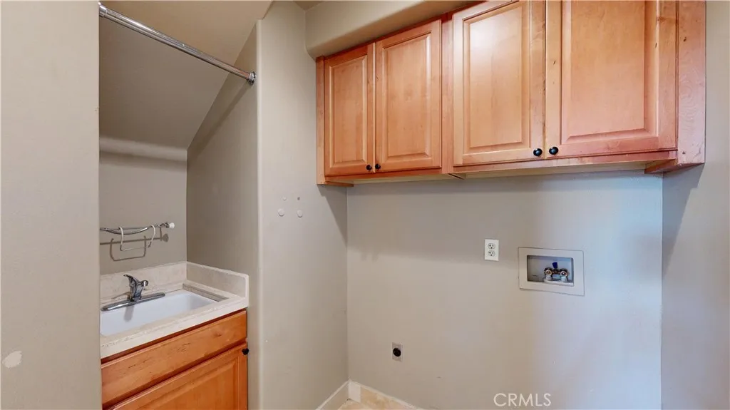 https://cdn.realtyfeed.com/cdn/127/306686884/9b31035569c0b634962d23a2961008d8.webp