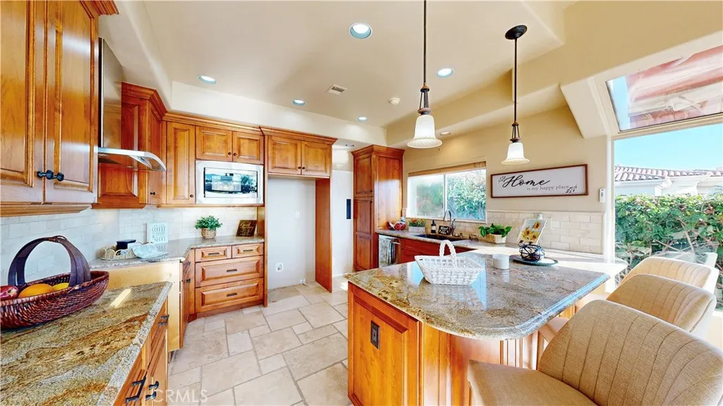 Photo #6: CV26073912 Listing: Photo #6