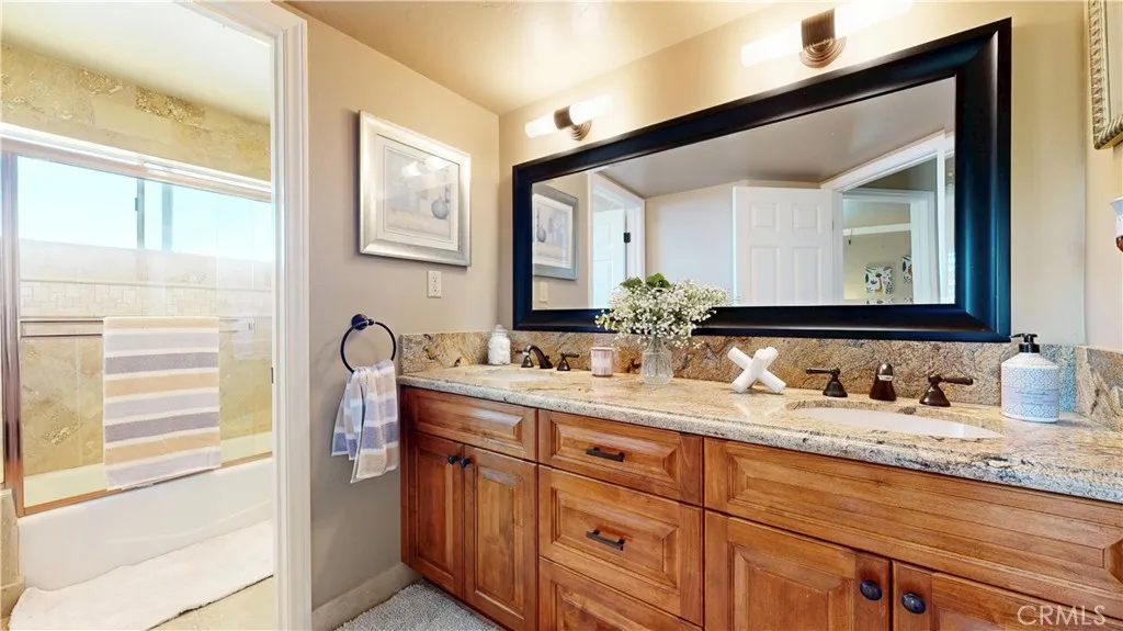 https://cdn.realtyfeed.com/cdn/127/306686884/e4e8cac74a401f7acfc2433861f76930.webp