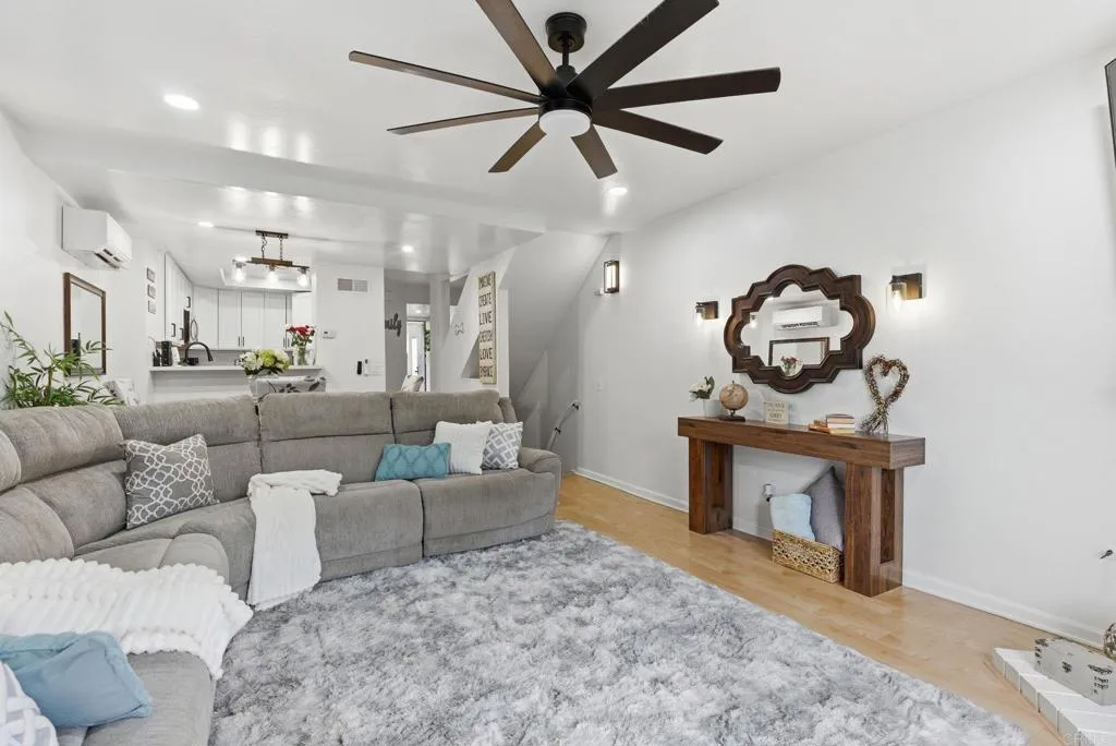https://cdn.realtyfeed.com/cdn/127/306686924/34cad0afb49bead9077ee5f154d25602.webp