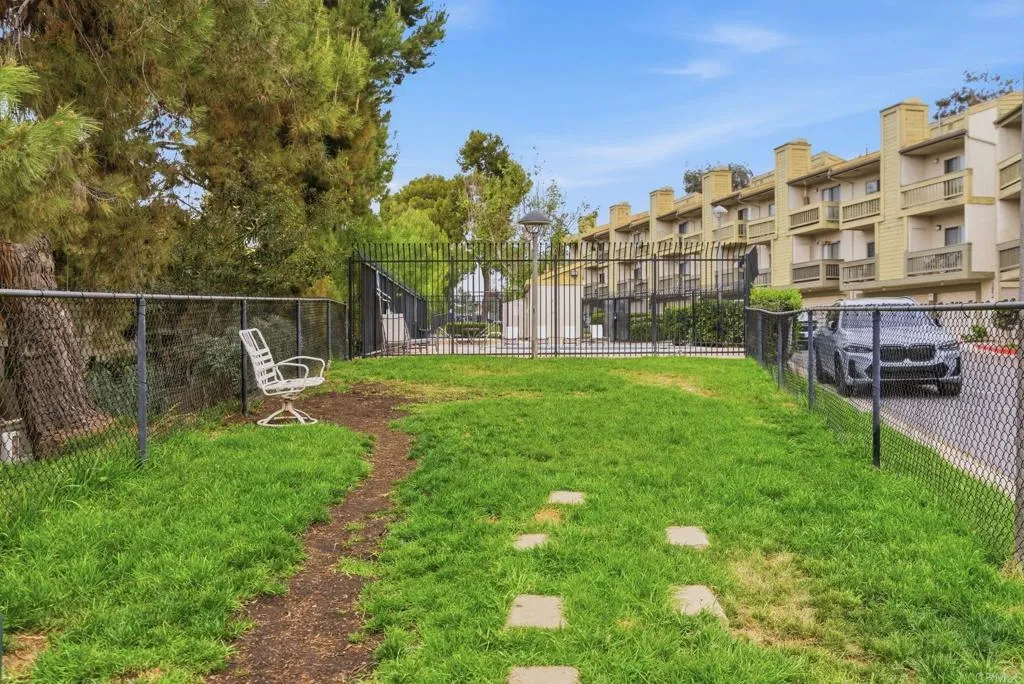 https://cdn.realtyfeed.com/cdn/127/306686924/9877a03c9f81e7aa14f3b8fa37a30f9d.webp