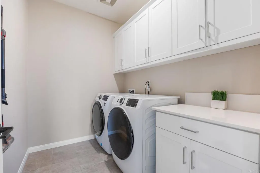 https://cdn.realtyfeed.com/cdn/127/306686950/162223cd31ad184cf17021586851424b.webp