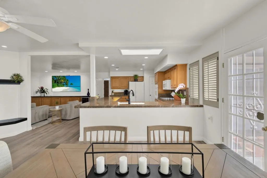 https://cdn.realtyfeed.com/cdn/127/306686973/393ce124c45db7c004d89343a2aa3706.webp