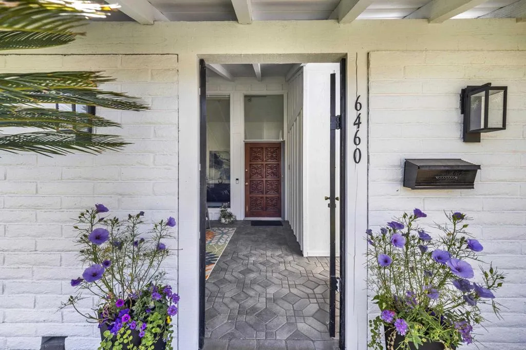 https://cdn.realtyfeed.com/cdn/127/306686973/4a96a210ff933db6a80facf8c823bfea.webp