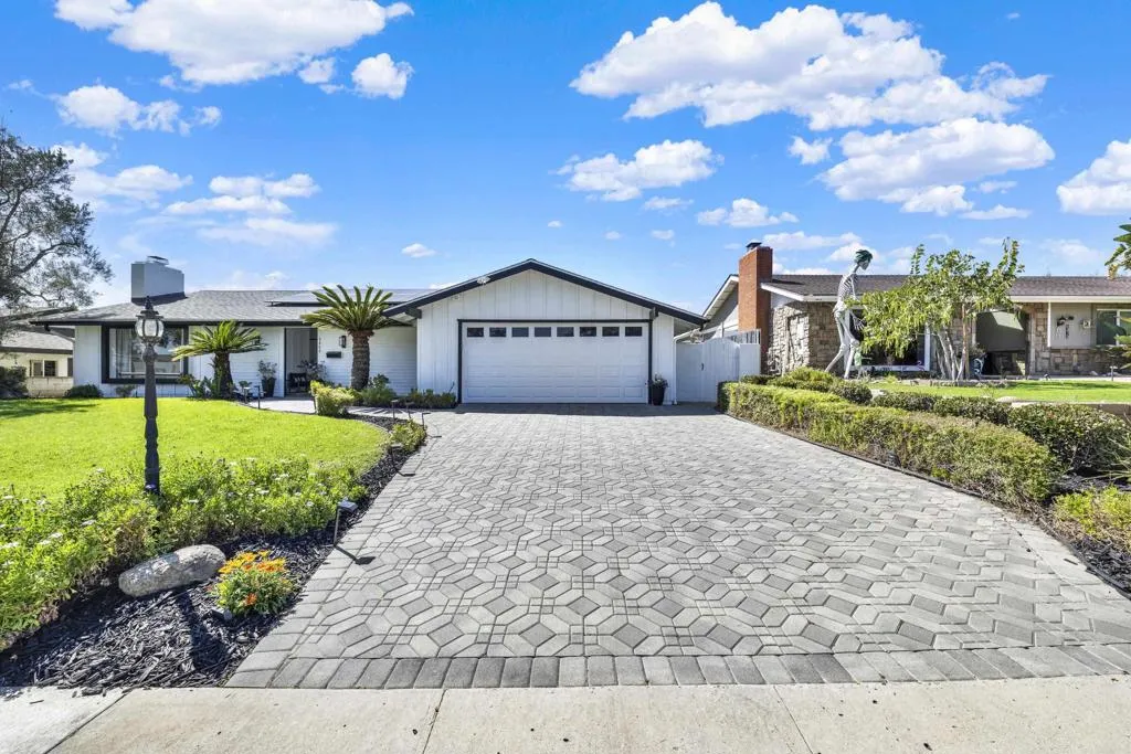 https://cdn.realtyfeed.com/cdn/127/306686973/6e1c87c4e8c50d74e3d5b42f480375f9.webp