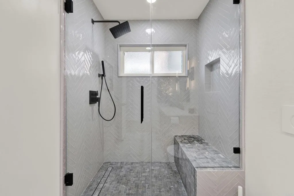 https://cdn.realtyfeed.com/cdn/127/306686973/c52ae2e4ae891fb58e39b5ef01028342.webp