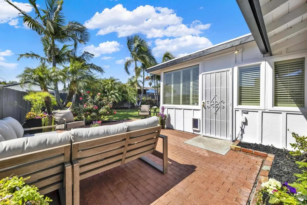 https://cdn.realtyfeed.com/cdn/127/306686973/e037da1a8c334b47342a5fcecab3f18f.webp