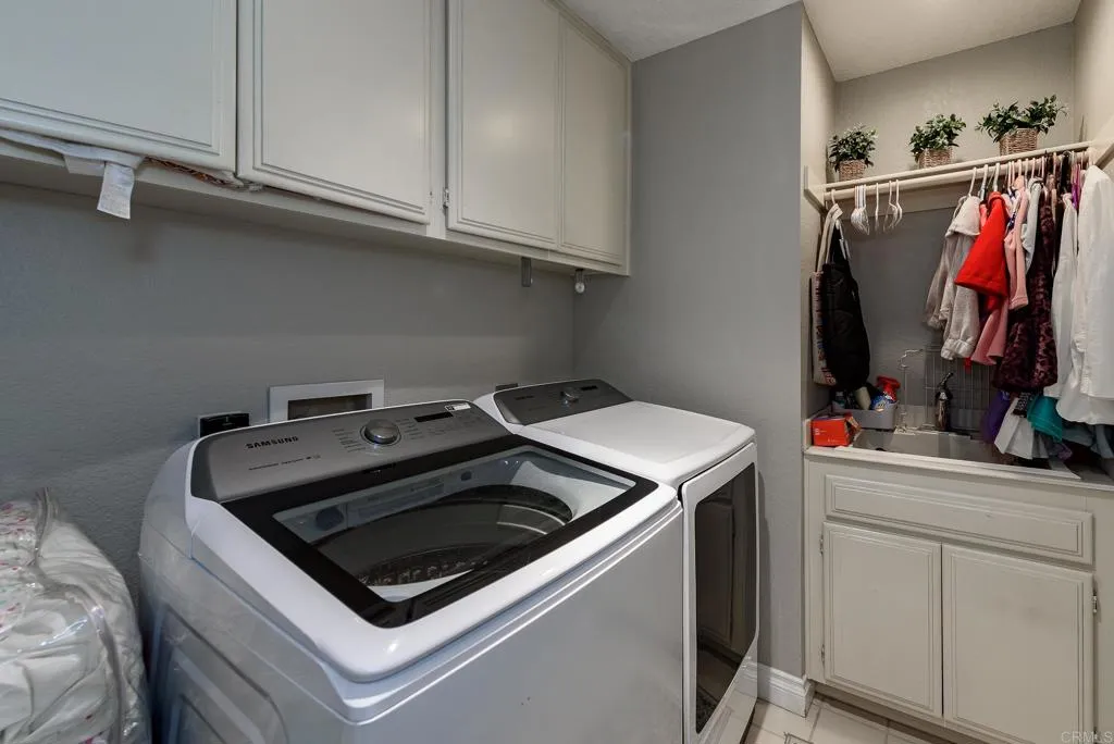 https://cdn.realtyfeed.com/cdn/127/306686983/0a3ff470c0b000734debf2acdbac9939.webp