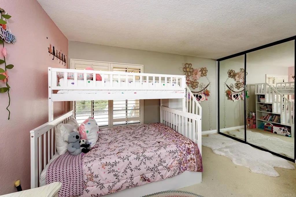 https://cdn.realtyfeed.com/cdn/127/306686983/22fd9b6fd2458820b2d0558873c8c49c.webp