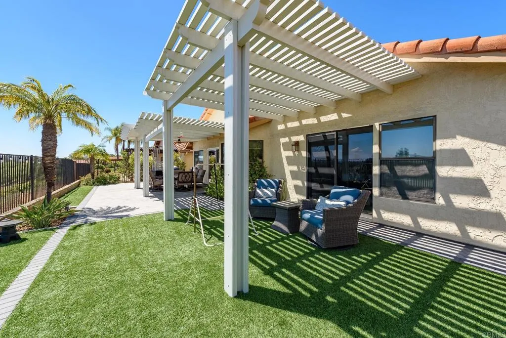 https://cdn.realtyfeed.com/cdn/127/306686983/564186d6949fdbdbc651d1406745ec5f.webp