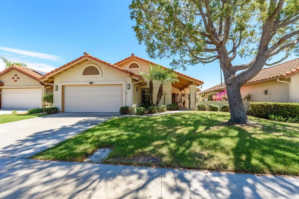 https://cdn.realtyfeed.com/cdn/127/306686983/79e9f497031a575d8079ef542dfa2614.webp