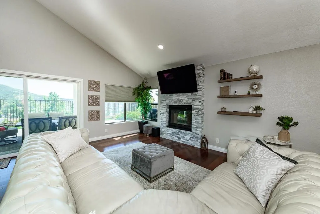 https://cdn.realtyfeed.com/cdn/127/306686983/e6abe368f3b0c39eb8de1eeb86020664.webp