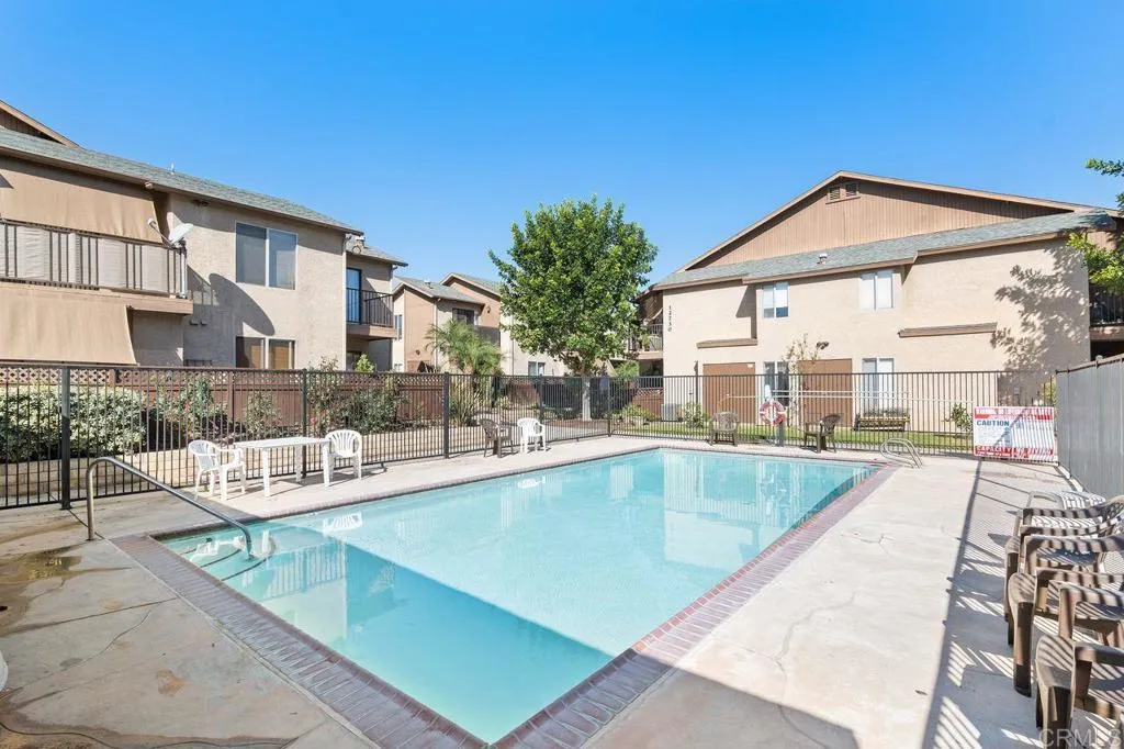 https://cdn.realtyfeed.com/cdn/127/306687027/4a2eb9a8babeb22385f6ac9b6ed916f8.webp