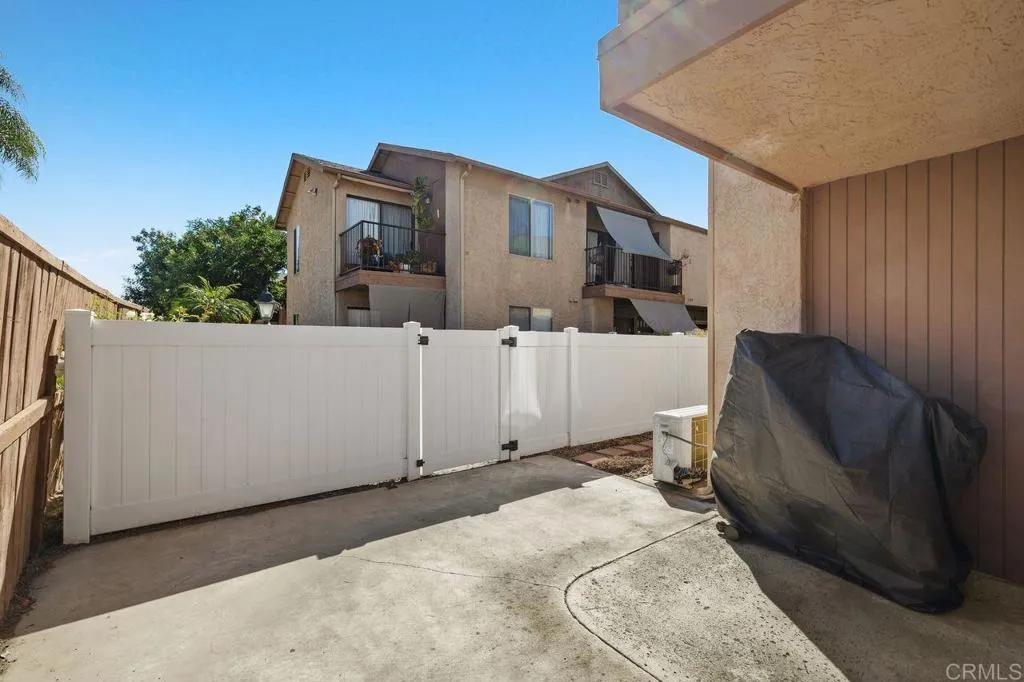 https://cdn.realtyfeed.com/cdn/127/306687027/93d21a1b45e94251c87f7e84b9f949cf.webp