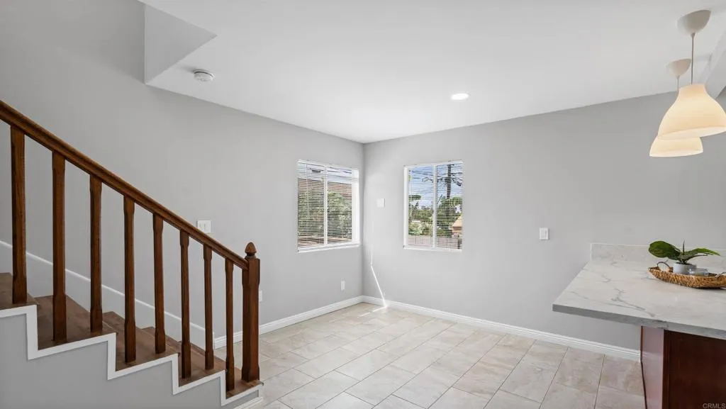 https://cdn.realtyfeed.com/cdn/127/306687030/afdb3060b1252bc0e14e83d4f3742d6d.webp
