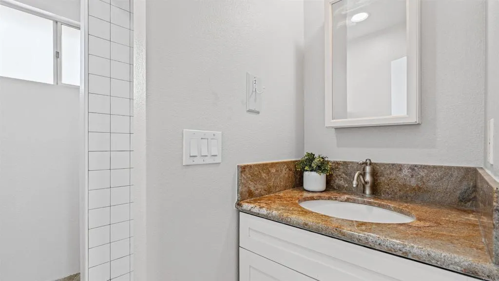 https://cdn.realtyfeed.com/cdn/127/306687030/f4f340fe503dc48a5adb00070b7ed52c.webp