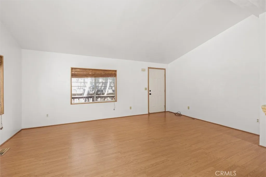 39737 Road 274 Unit 14, Bass Lake, CA 93604 - Photo 5 of 31, Bass Lake, CA