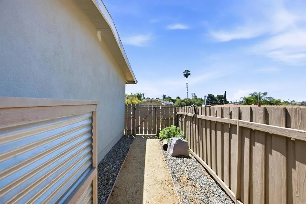 https://cdn.realtyfeed.com/cdn/127/306687046/25233ae48244d300c6ac53a2792e8dc1.webp