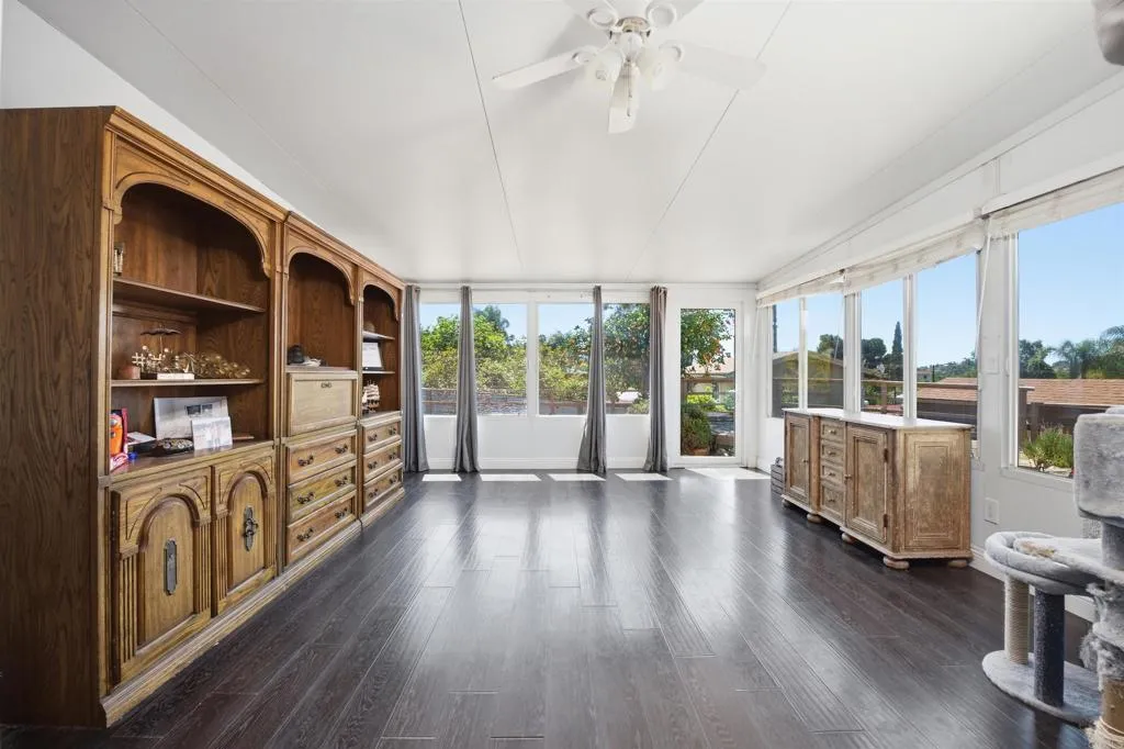https://cdn.realtyfeed.com/cdn/127/306687046/494c982aced7b8f4b186c7914cba9dbb.webp