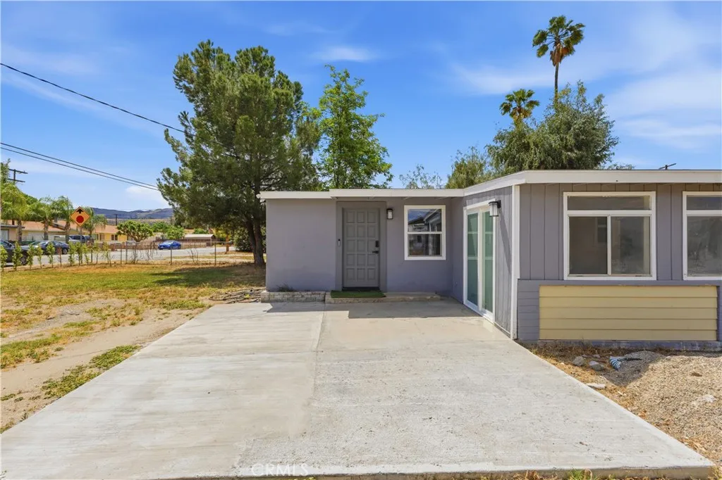 26917 Yale St, Hemet, CA 92544 - Photo 2 of 50, Hemet, CA