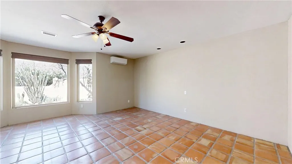 Photo #18: OC26074528 Listing: Photo #18