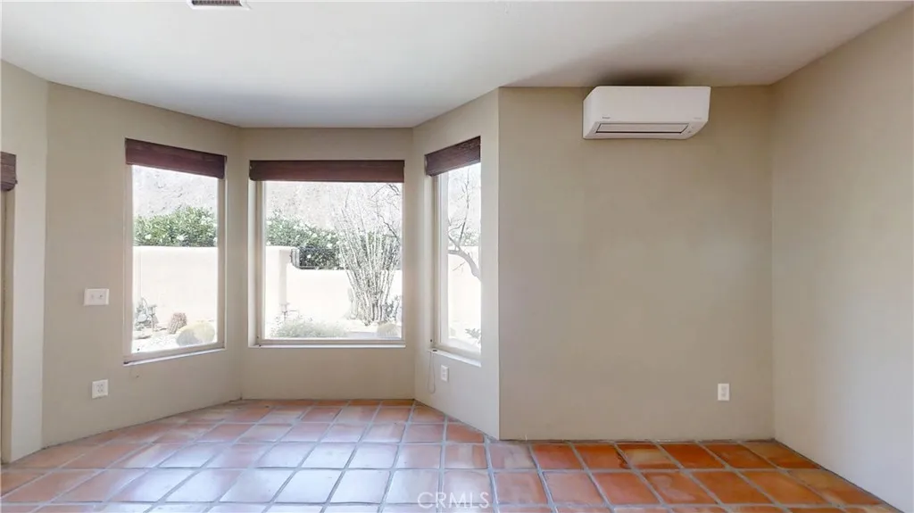 Photo #19: OC26074528 Listing: Photo #19