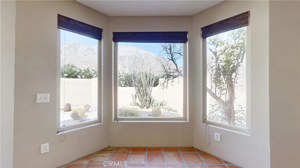 https://cdn.realtyfeed.com/cdn/127/306687071/dc20be887410164f5193abff9c346b01.webp
