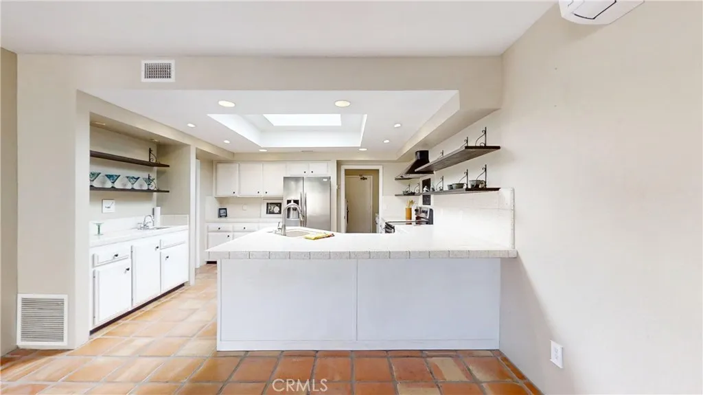 Photo #11: OC26074528 Listing: Photo #11