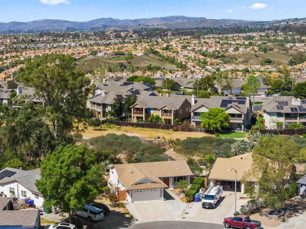https://cdn.realtyfeed.com/cdn/127/306687082/31afc27887826b8dcaa6d981d7c09641.webp