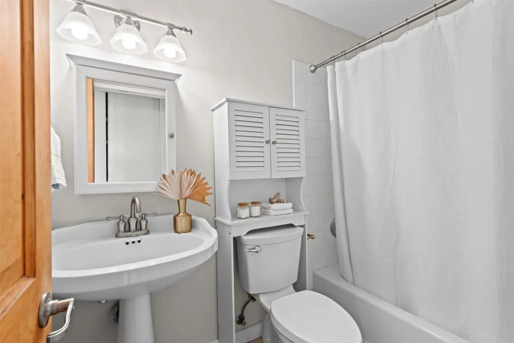 https://cdn.realtyfeed.com/cdn/127/306687082/9d355b441a6f03ef48e94195f0c9dc73.webp