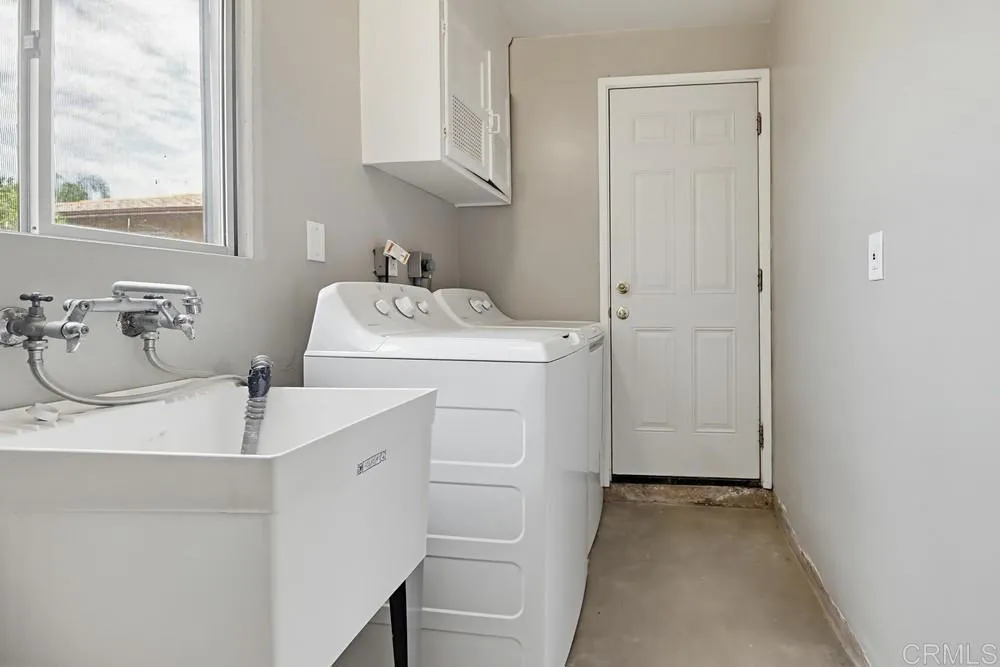 https://cdn.realtyfeed.com/cdn/127/306687127/b2f9889b470e8e682b40d1de2fecca75.webp