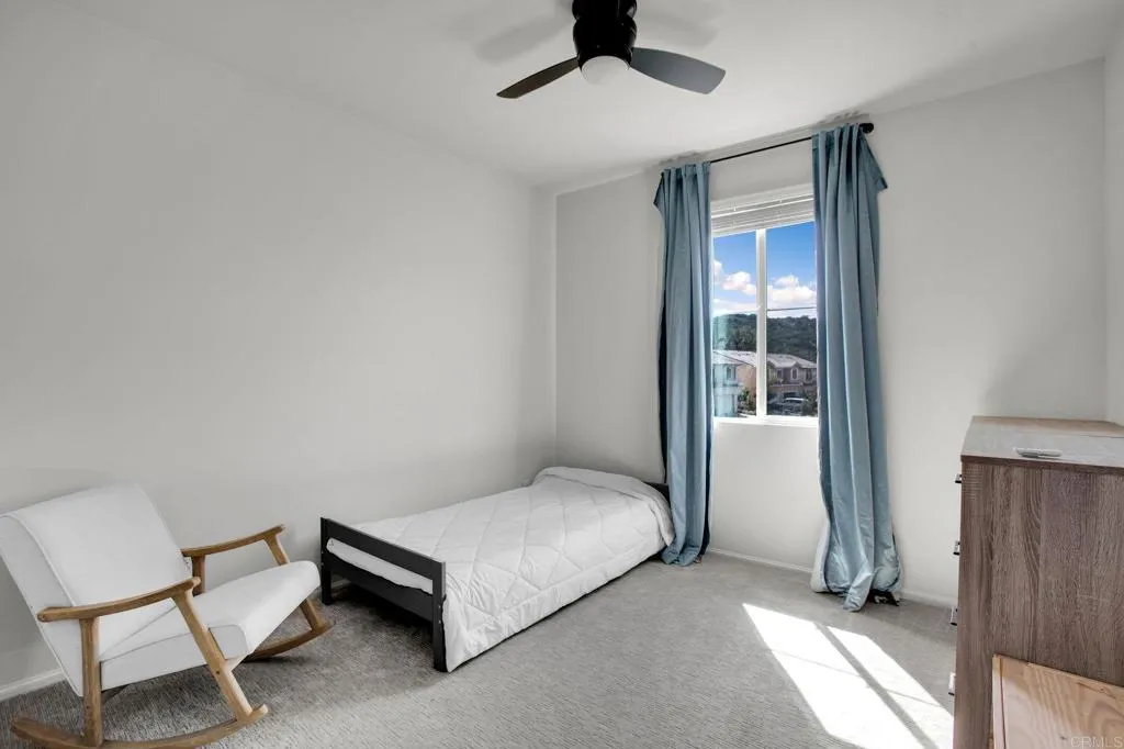 https://cdn.realtyfeed.com/cdn/127/306687131/2bd4fe9b22448de07aae4affee98555f.webp