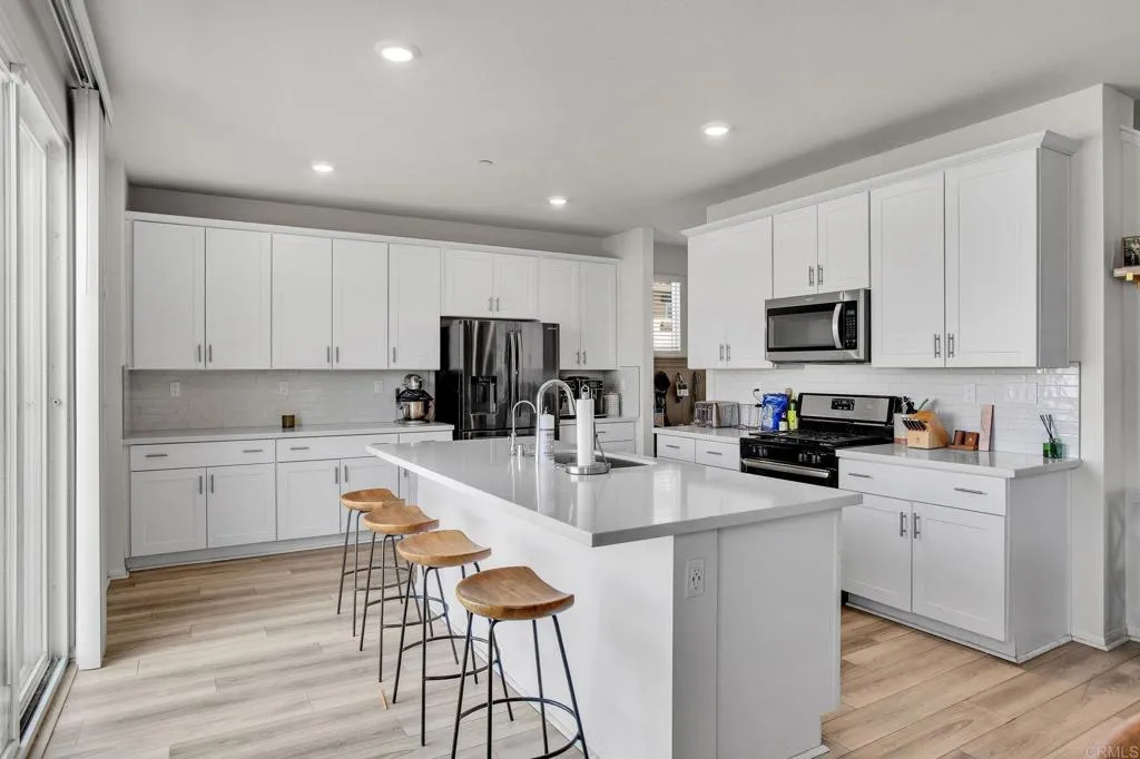 https://cdn.realtyfeed.com/cdn/127/306687131/326e3c918bc78a3d2fa4beeba55dd549.webp